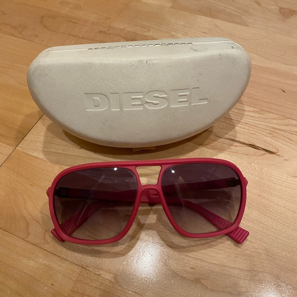 Diesel Pink Aviator Sunglasses 😎
